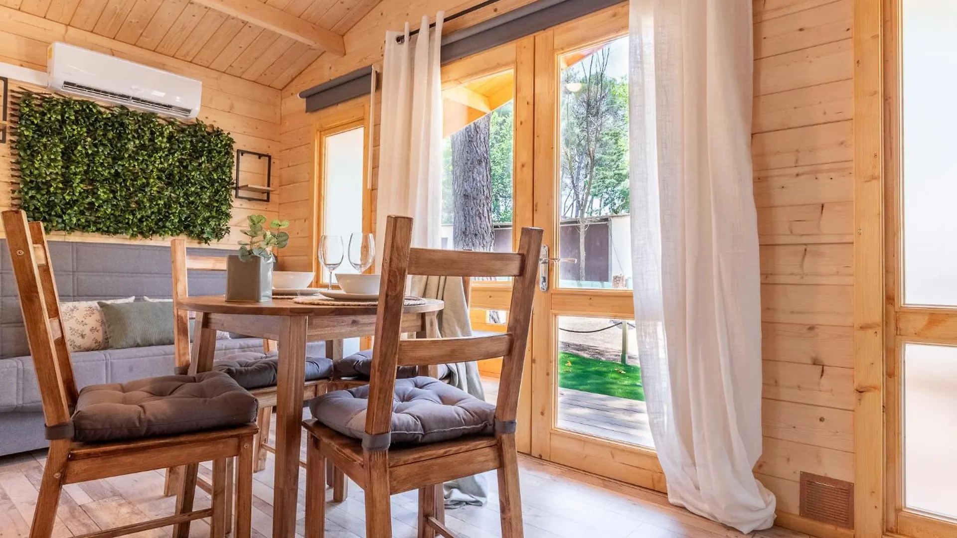 Bungalow Forest L'Escala Spain